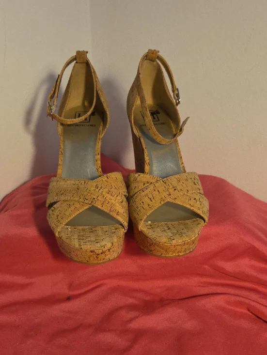 EUC Heather's Closet "The Randi" Cork Platform Sandals - Picture 1 of 7